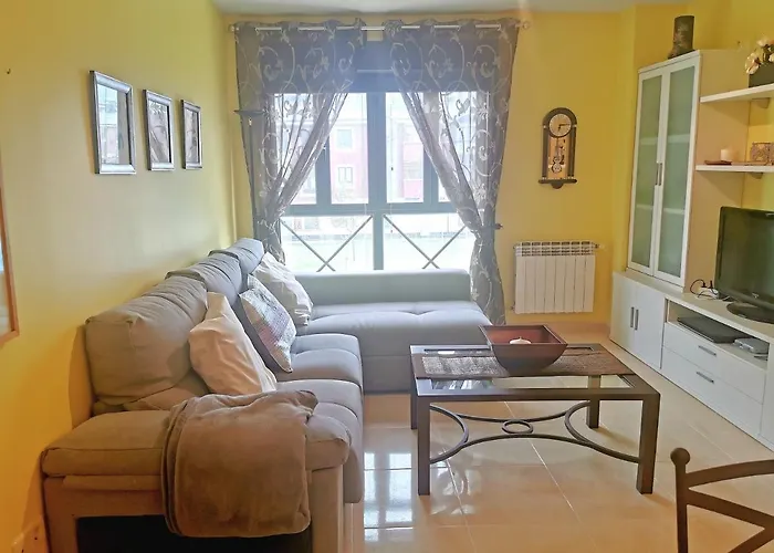 De 3 Con Piscina - Vacacional Riaza